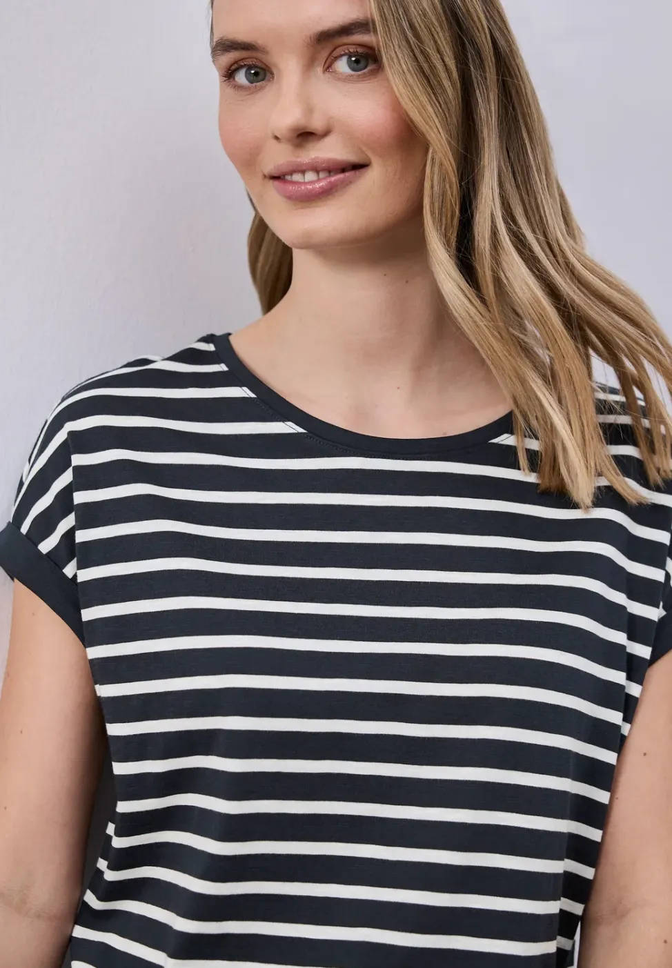 Shirt met hangende schouder en strepen