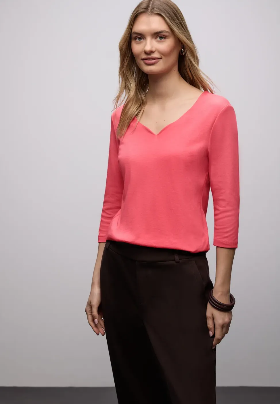 Shirt met hartvormige halslijn