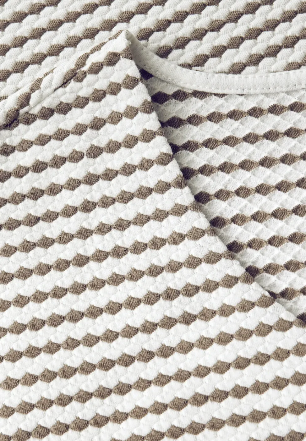 Shirt met hartvormige halslijn