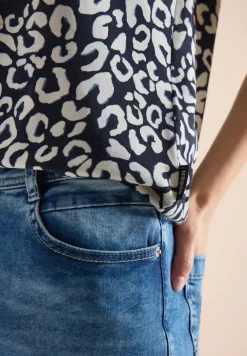 Shirt met kanten detail en leoprint