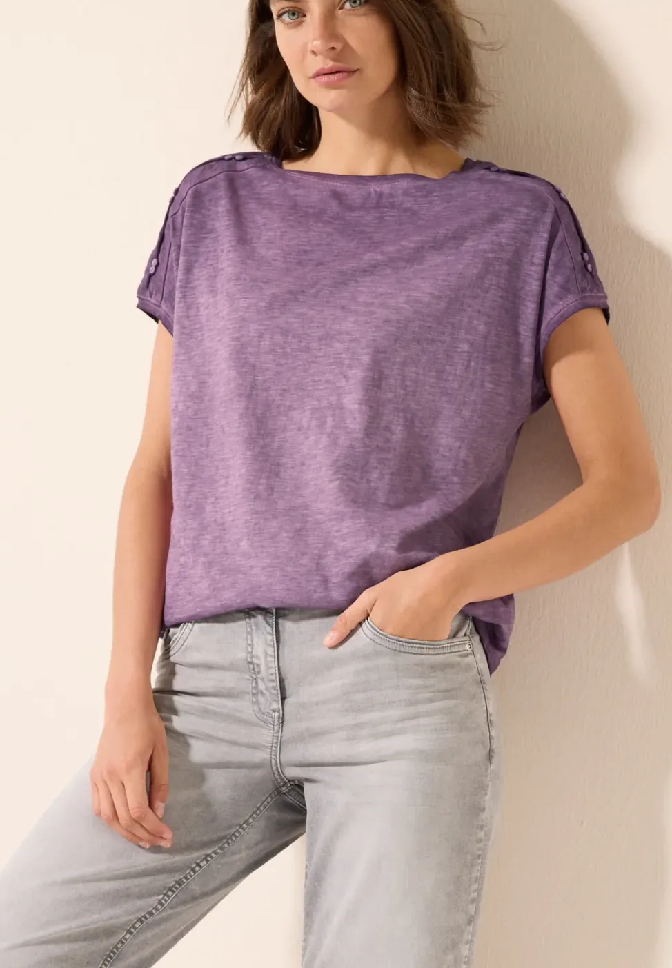 Shirt met knoopdetail