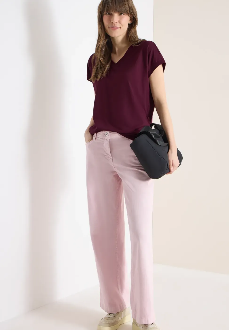 Shirt met korte mouwen en V-hals in effen kleur