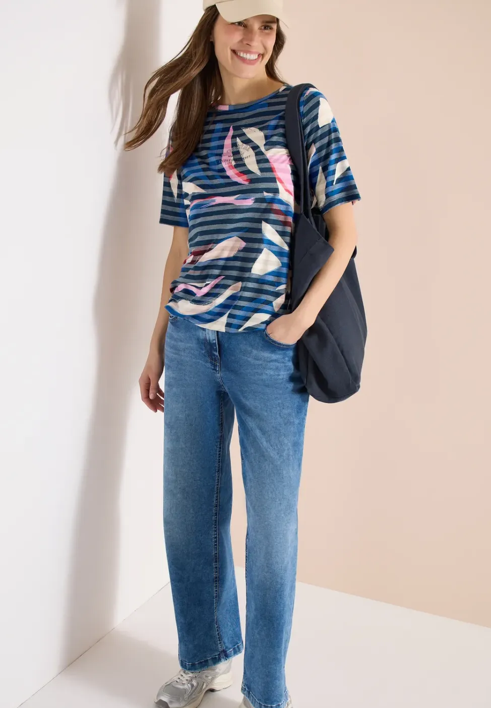 Shirt met korte mouwen en burn-out strepen