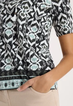 Shirt met korte mouwen, gespleten hals en print