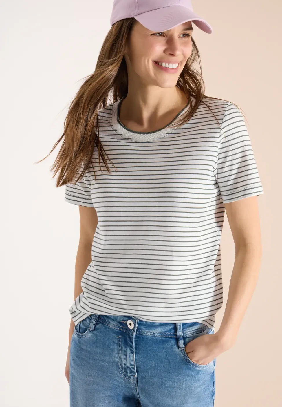 Shirt met korte mouwen, ronde hals en strepen