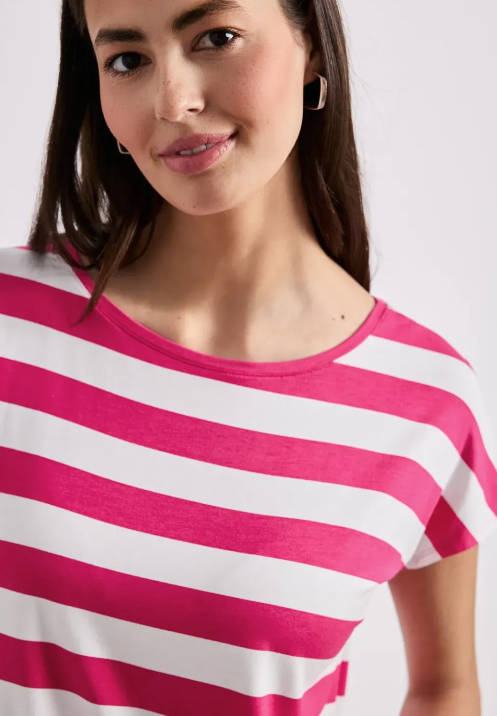Shirt met korte mouwen, ronde hals en print