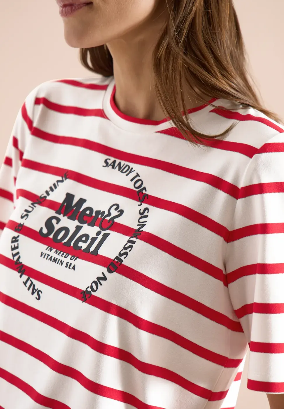 Shirt met korte mouwen, ronde hals en strepen