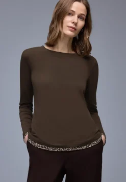 Shirt met leo details