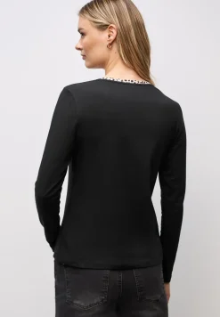Shirt met leodetails