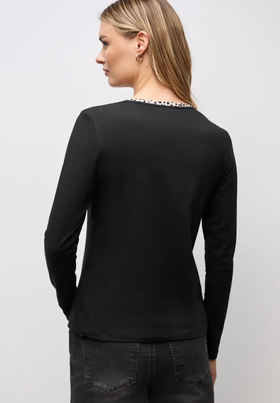 Shirt met leodetails