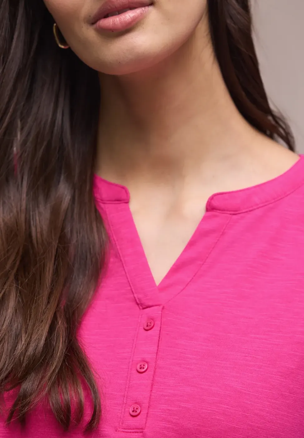 Shirt met losse schouders en gespleten hals