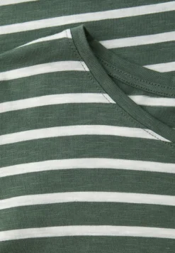 Shirt met losse schouders en strepen