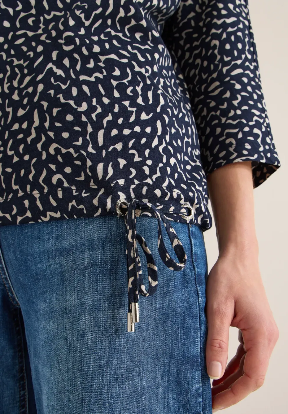 Shirt met minimale print