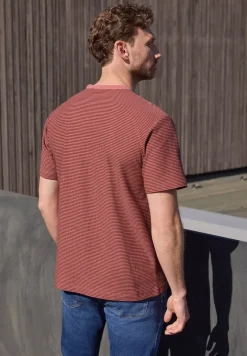 Shirt met ronde hals en fijne strepen