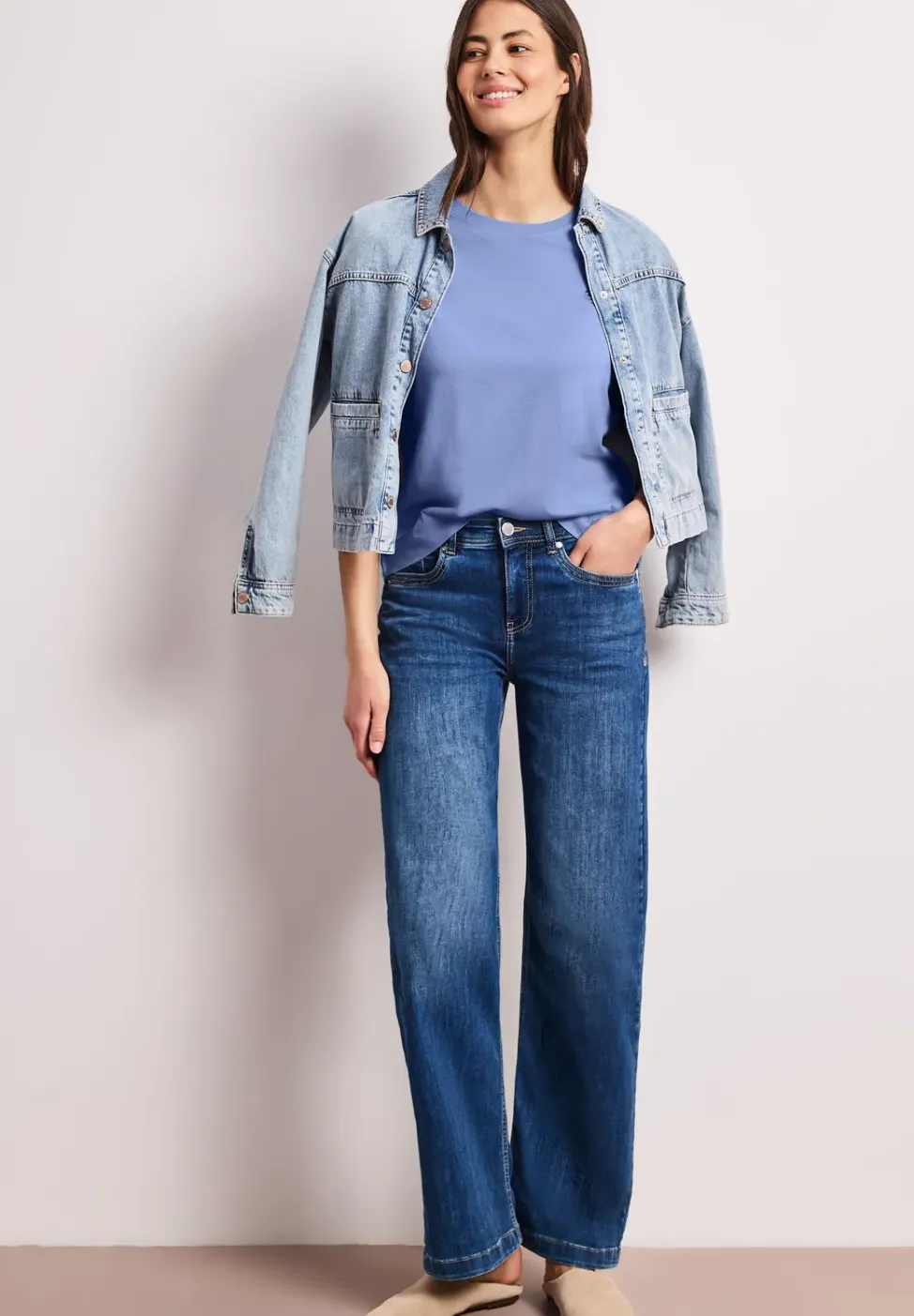 Shirt met ronde hals en hartdetail