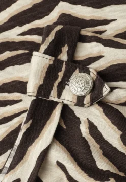 Shirt met ronde hals en knoopdetails