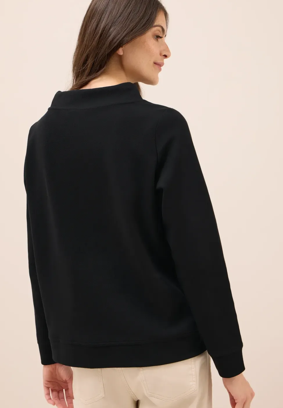 Shirt met structuur en trechtervormige hals