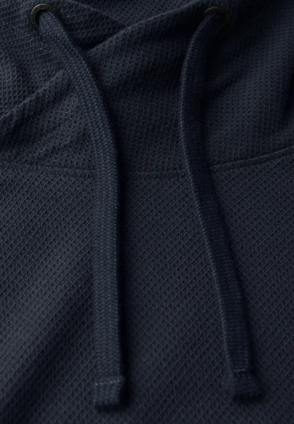 Shirt met structuur en trechtervormige hals