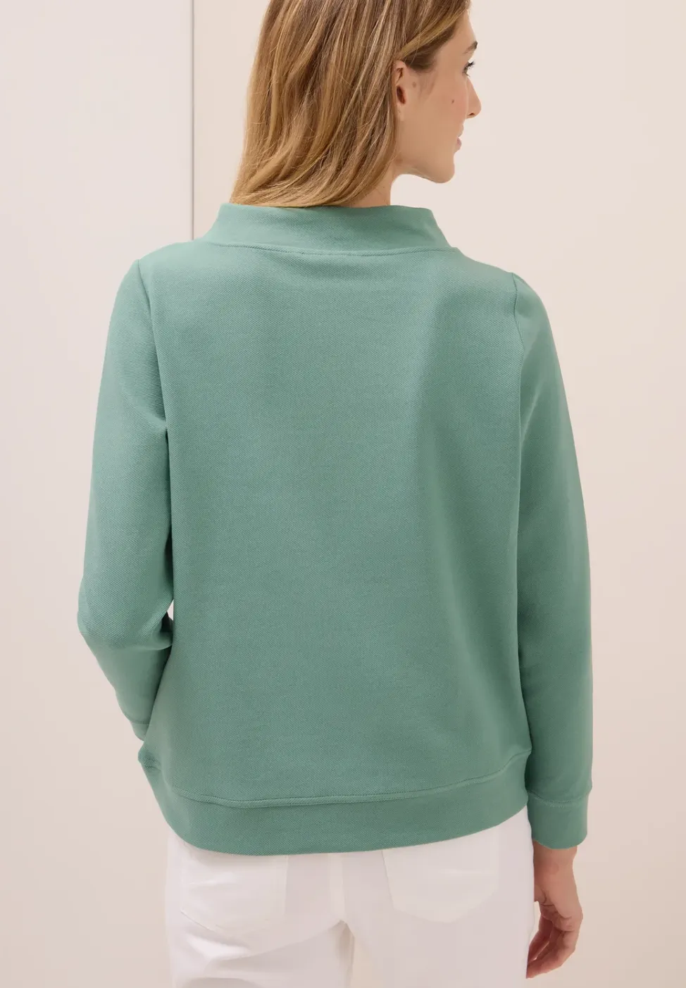 Shirt met structuur en trechtervormige hals