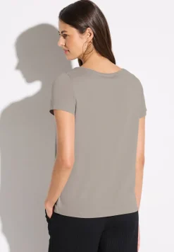 Shirt met tekst artwork