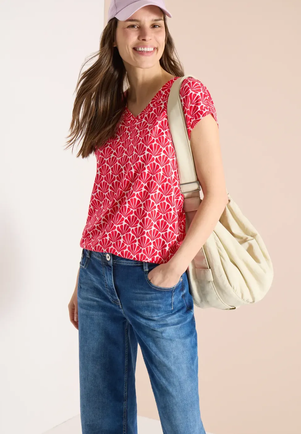 Shirt met V-hals en schelpenprint