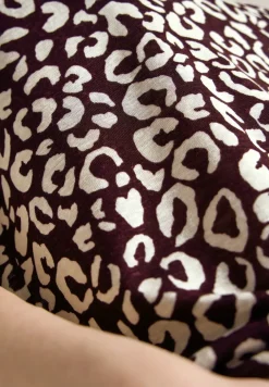 Shirt van linnen met leo-print