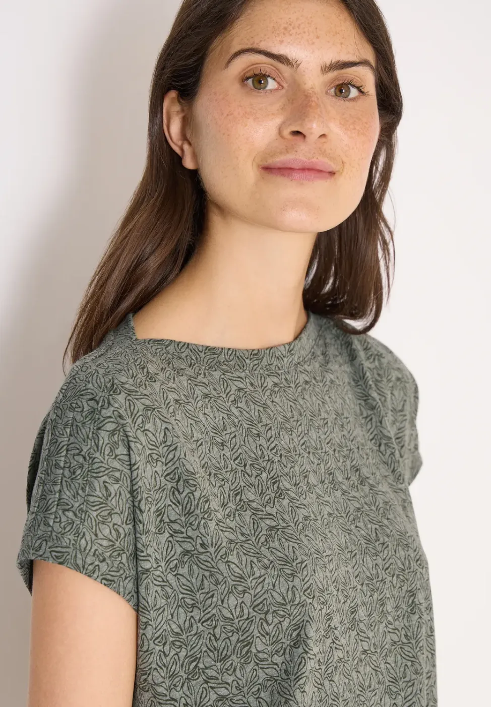 Shirt in burnout look met boothals
