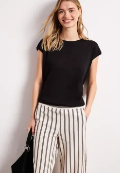 Shirt met boothals en decoratief detail