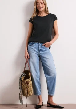 Shirt met boothals en decoratief detail