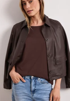 Shirt met boothals en decoratief detail