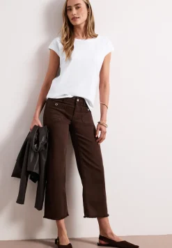 Shirt met boothals en decoratief detail