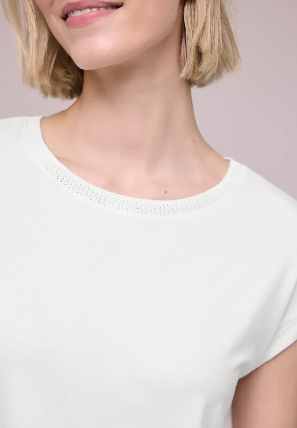 Shirt met boothals en decoratieve tape