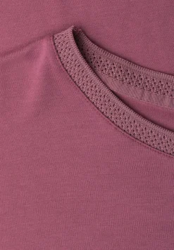 Shirt met boothals en decoratieve tape
