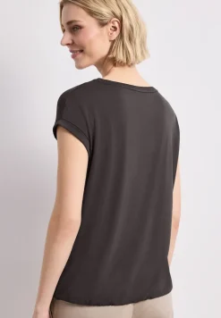 Shirt met boothals en decoratieve tape