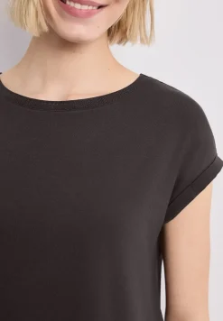 Shirt met boothals en decoratieve tape