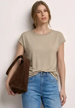Shirt met boothals en decoratieve tape