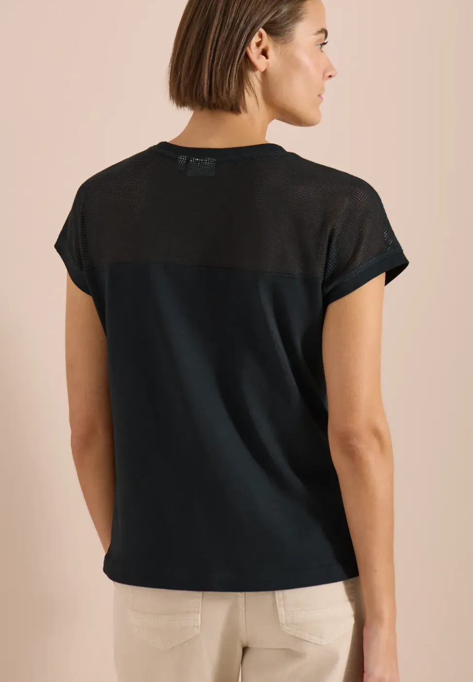 Shirt met boothals en mesh inzet