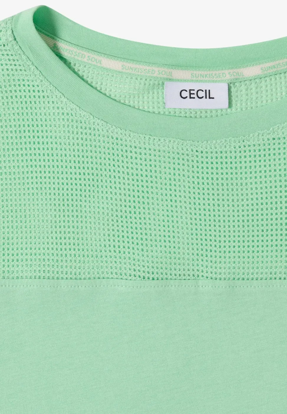 Shirt met boothals en mesh inzet