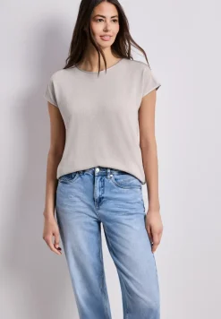 Shirt met boothals en schouderdetails