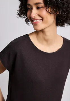 Shirt met boothals en schouderdetails