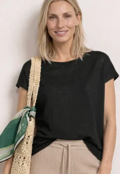 Shirt met boothals en smokdetail
