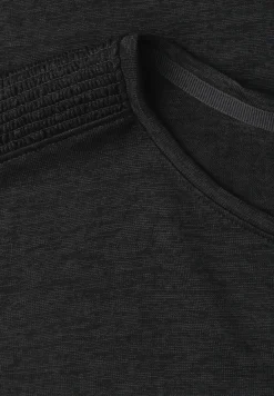 Shirt met boothals en smokdetail
