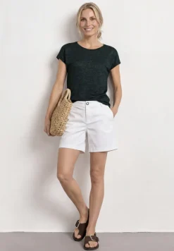 Shirt met boothals en smokdetail