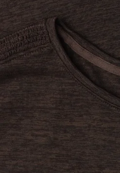 Shirt met boothals en smokdetail