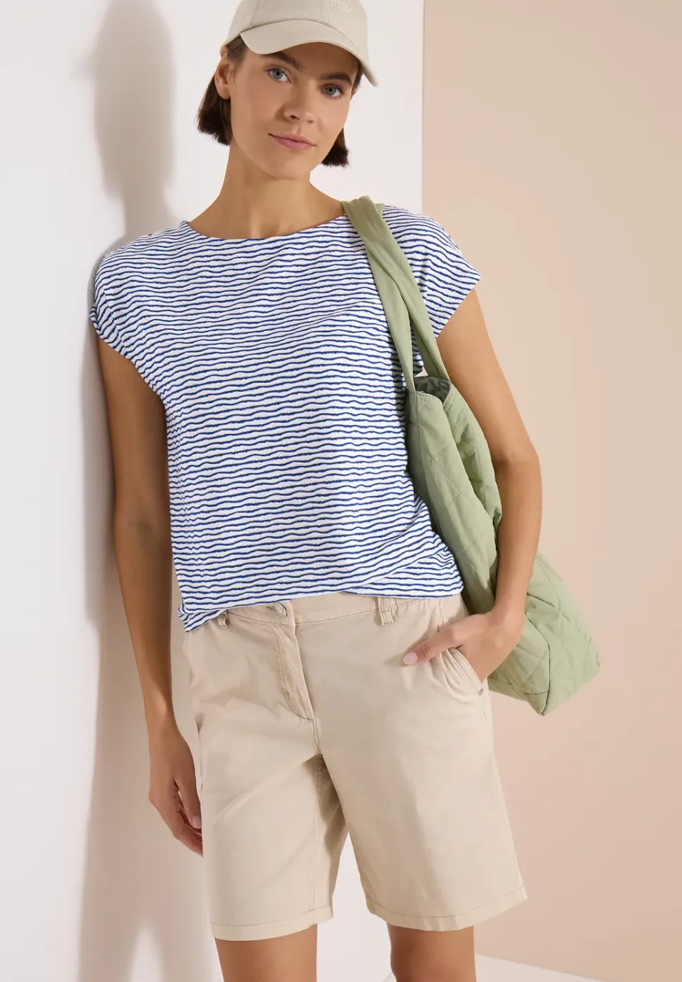 Shirt met boothals en strepen