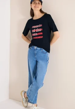 Shirt met boothals en tekst