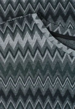 Shirt met boothals en zigzagprint
