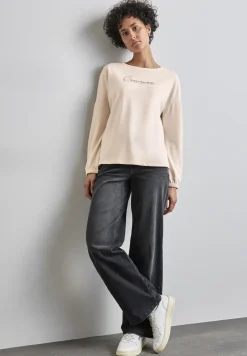 Shirt met borduursel