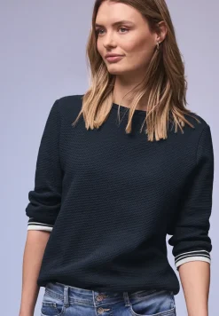 Shirt met contrasterende details