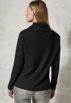 Shirt met contrasterende details